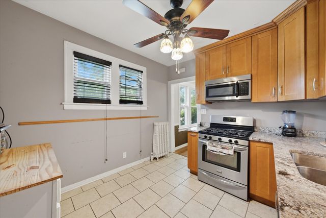 1712 Linden Road, Homewood, IL 60430