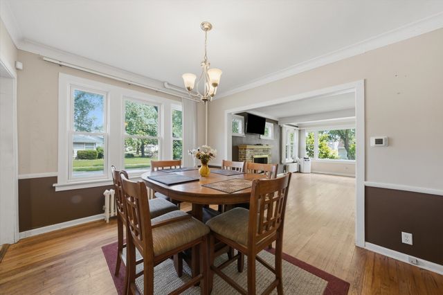 1712 Linden Road, Homewood, IL 60430
