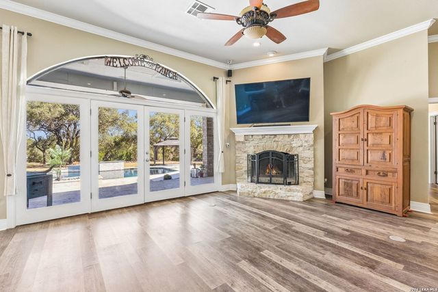 9435 cross mountain, San Antonio, TX 78255