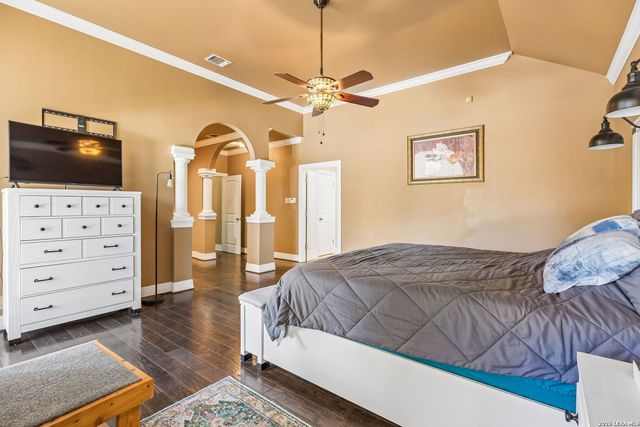 9435 cross mountain, San Antonio, TX 78255