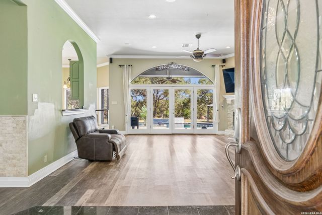 9435 cross mountain, San Antonio, TX 78255