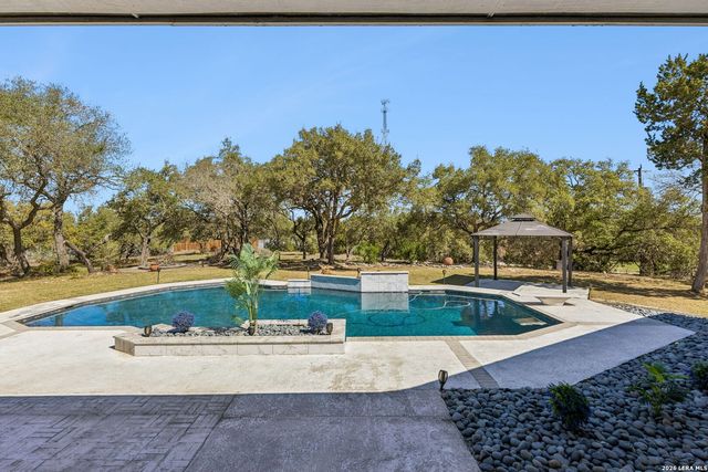 9435 cross mountain, San Antonio, TX 78255