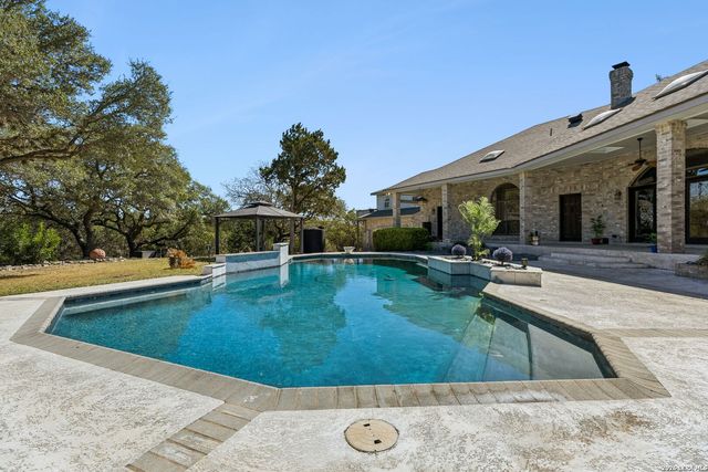 9435 cross mountain, San Antonio, TX 78255