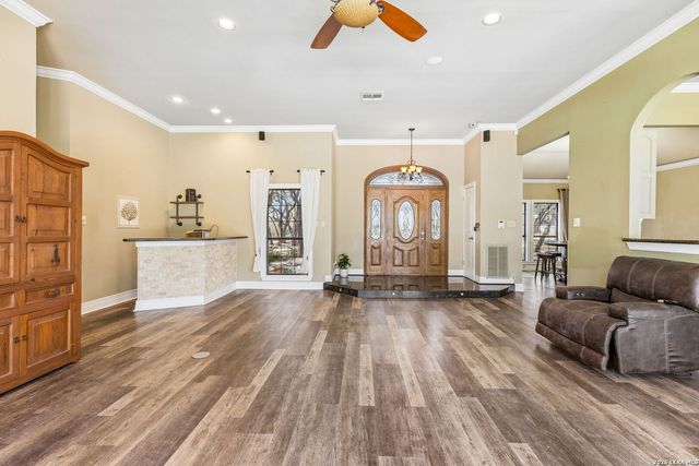 9435 cross mountain, San Antonio, TX 78255