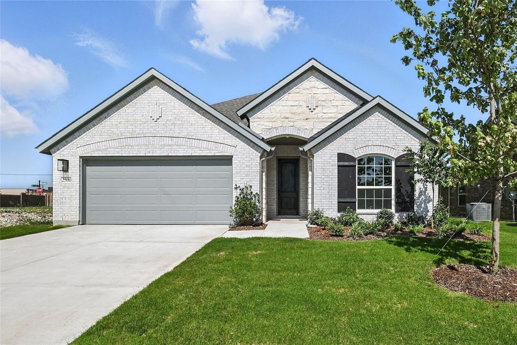 2500 Rocket Bend Drive, Anna, TX 75409