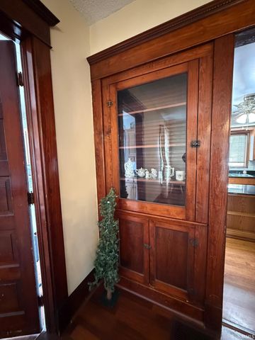 239 E Main Street, Flora, IN 46929