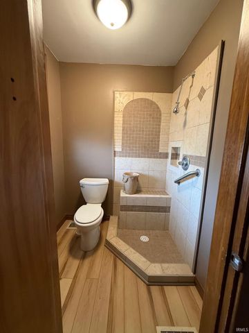 239 E Main Street, Flora, IN 46929