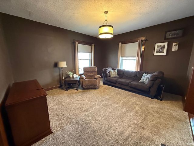 239 E Main Street, Flora, IN 46929