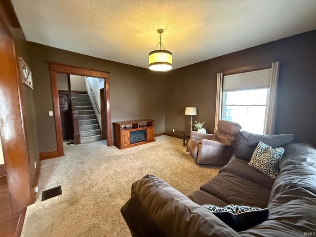 239 E Main Street, Flora, IN 46929