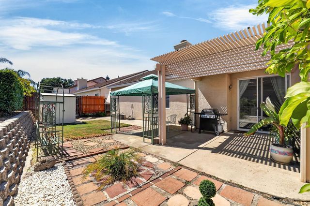 5512 Sienna Hills Way, Antelope, CA 95843