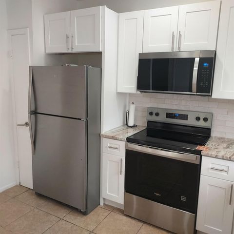 9807 N 52ND STREET, Temple Terrace, FL 33617