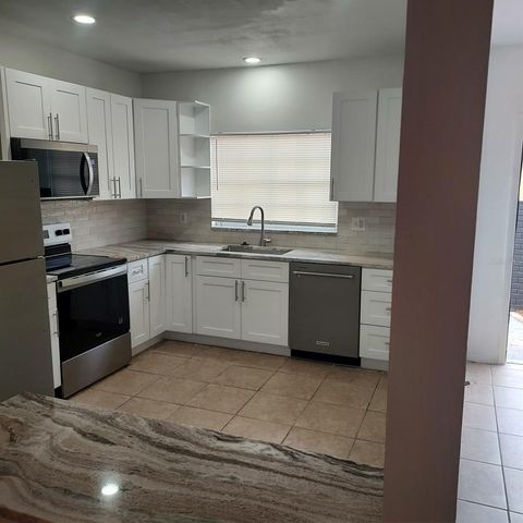 9807 N 52ND STREET, Temple Terrace, FL 33617