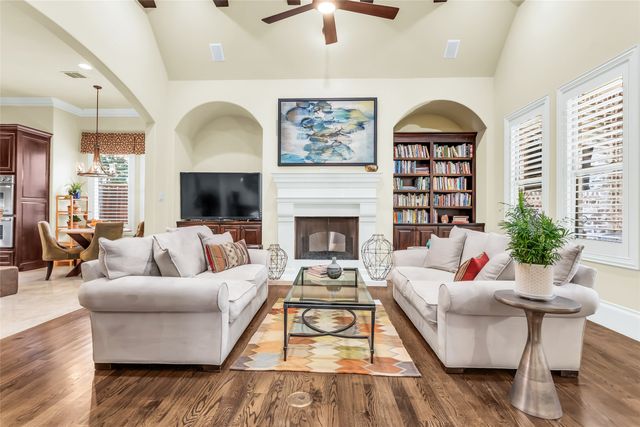 4125 Walnut Glen Place, Dallas, TX 75229