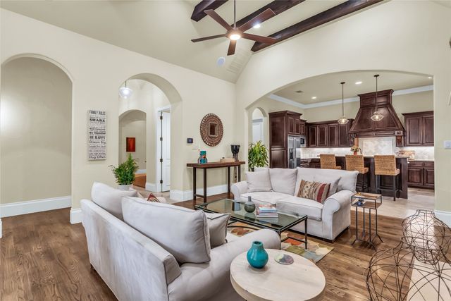 4125 Walnut Glen Place, Dallas, TX 75229
