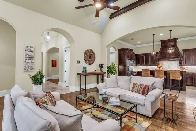 4125 Walnut Glen Place, Dallas, TX 75229