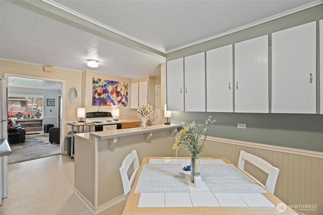 211 30th St, Hoquiam, WA 98550