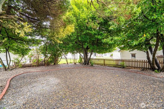 211 30th St, Hoquiam, WA 98550