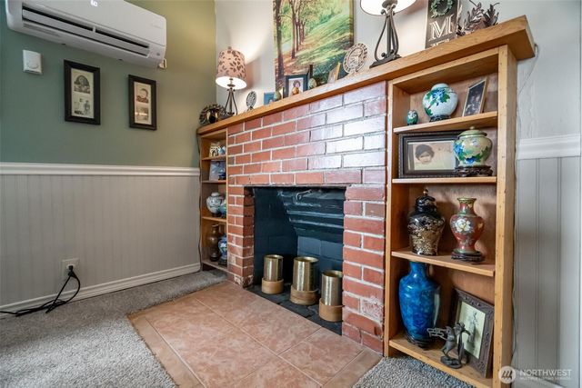 211 30th St, Hoquiam, WA 98550