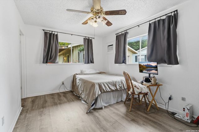 554 Orbit, Canyon Lake, TX 78133