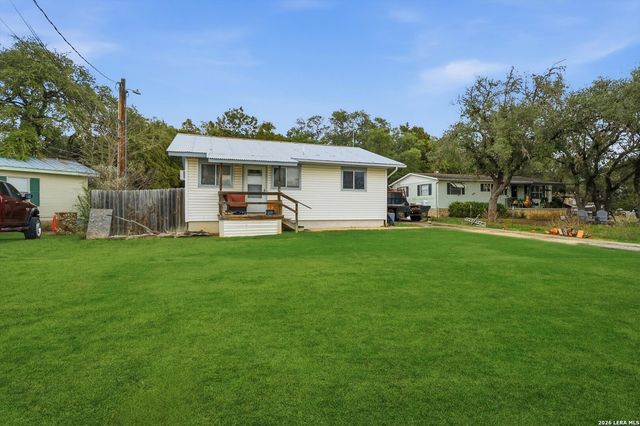 554 Orbit, Canyon Lake, TX 78133