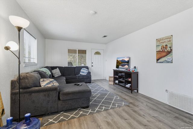 554 Orbit, Canyon Lake, TX 78133