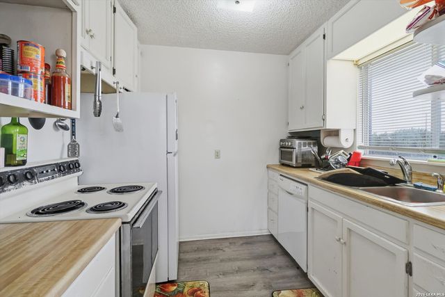 554 Orbit, Canyon Lake, TX 78133