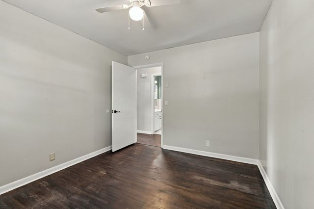 6523 Cougar Dr, Nashville, TN 37209