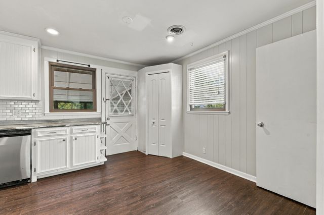 6523 Cougar Dr, Nashville, TN 37209