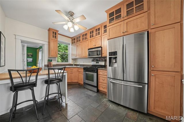 1115 Forest Avenue, St Louis, MO 63139