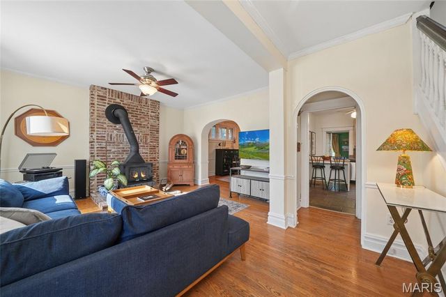 1115 Forest Avenue, St Louis, MO 63139