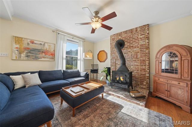 1115 Forest Avenue, St Louis, MO 63139