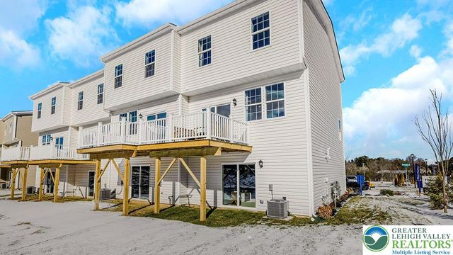 8217 Alexander Court, Upper Macungie Twp, PA 18031