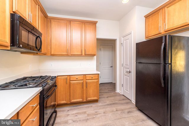 1824 EMERALD DR, Orefield, PA 18069