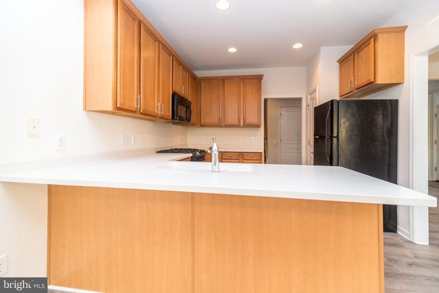 1824 EMERALD DR, Orefield, PA 18069