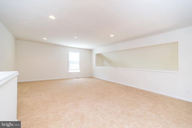 1824 EMERALD DR, Orefield, PA 18069