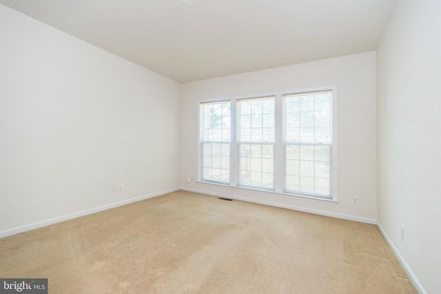 1824 EMERALD DR, Orefield, PA 18069