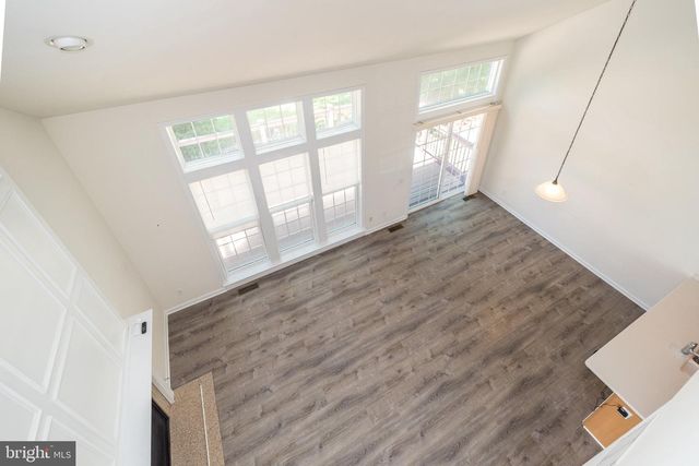 1824 EMERALD DR, Orefield, PA 18069