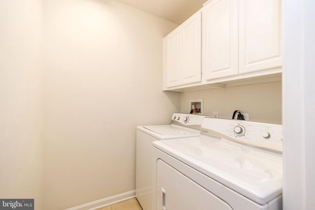 1824 EMERALD DR, Orefield, PA 18069
