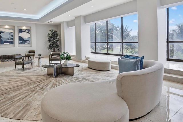 20301 W Country Club Drive PH22, Aventura, FL 33180