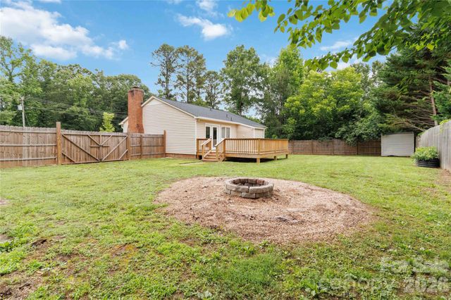 992 Twin Lakes Road, Rock Hill, SC 29732