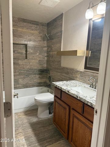 1247 E SUNSET Drive, Casa Grande, AZ 85122