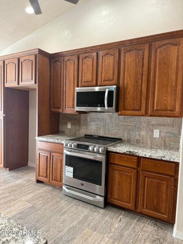 1247 E SUNSET Drive, Casa Grande, AZ 85122