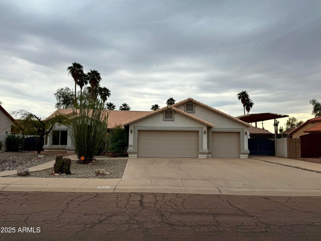 1247 E SUNSET Drive, Casa Grande, AZ 85122 — photo 3