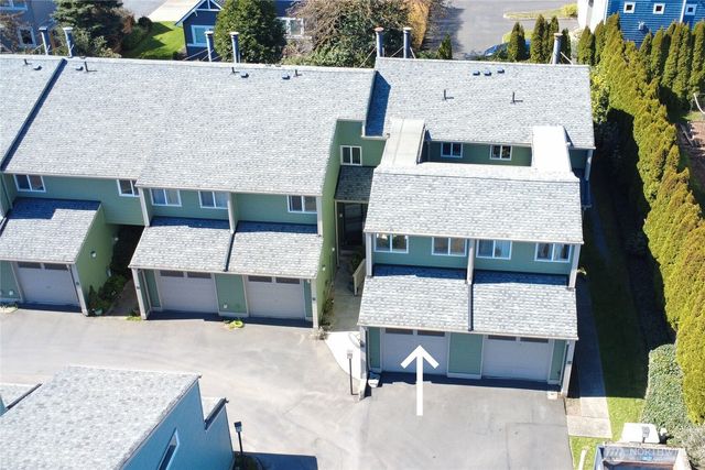 213 Shepard Way NW, Bainbridge Island, WA 98110