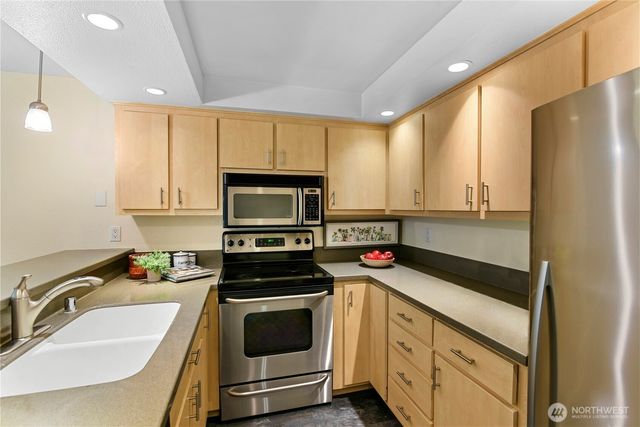213 Shepard Way NW, Bainbridge Island, WA 98110