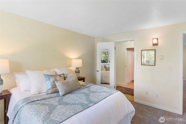 213 Shepard Way NW, Bainbridge Island, WA 98110