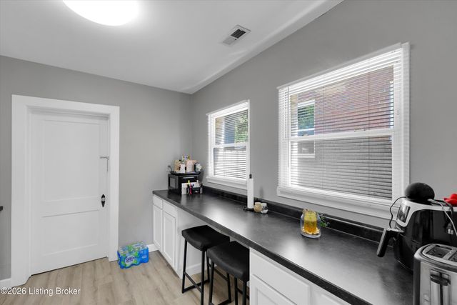 541 Brentwood Ave, Louisville, KY 40215
