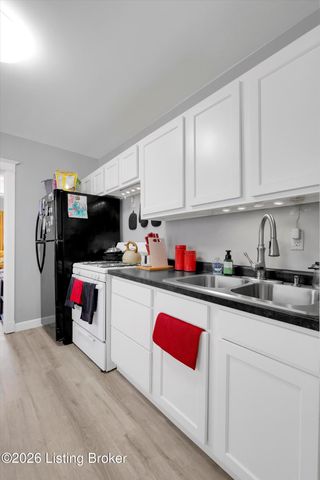 541 Brentwood Ave, Louisville, KY 40215