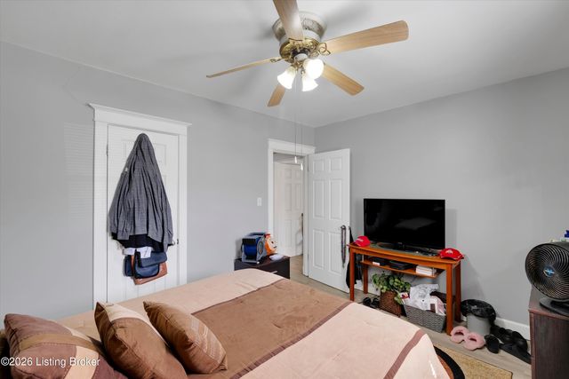 541 Brentwood Ave, Louisville, KY 40215