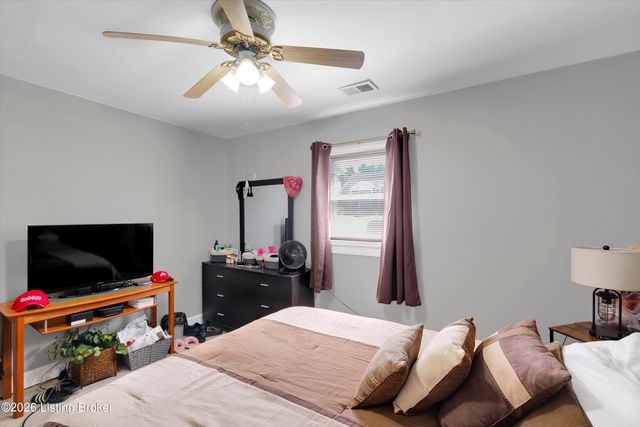 541 Brentwood Ave, Louisville, KY 40215